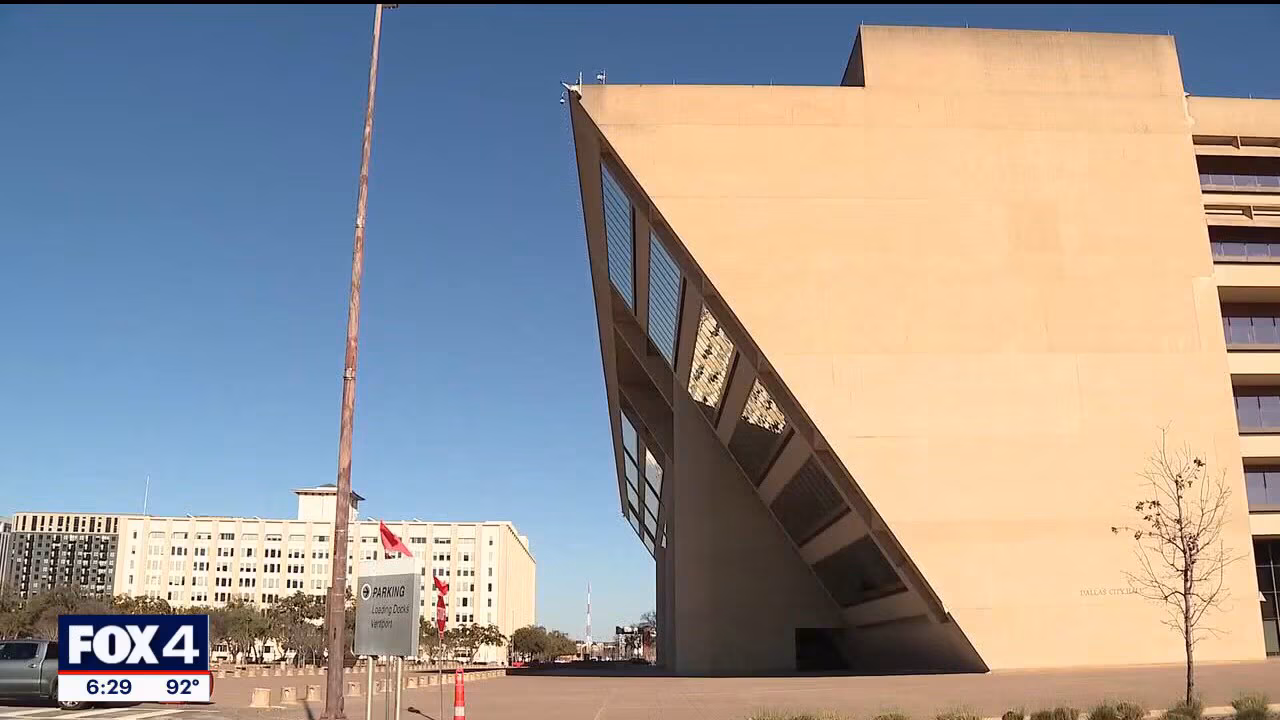 What happens to Dallas City Hall if the city leaves?